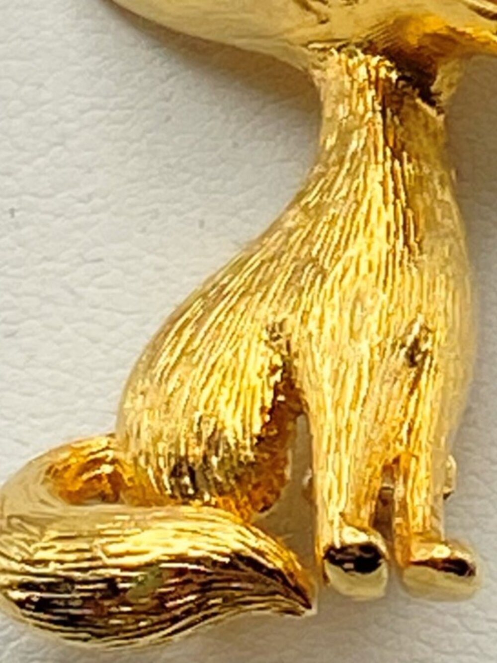 Vintage JJ Jonette Animal Fox Brooch Pin Gold Tone w/Red Eyes 1980s Signed - Picture 6 of 10